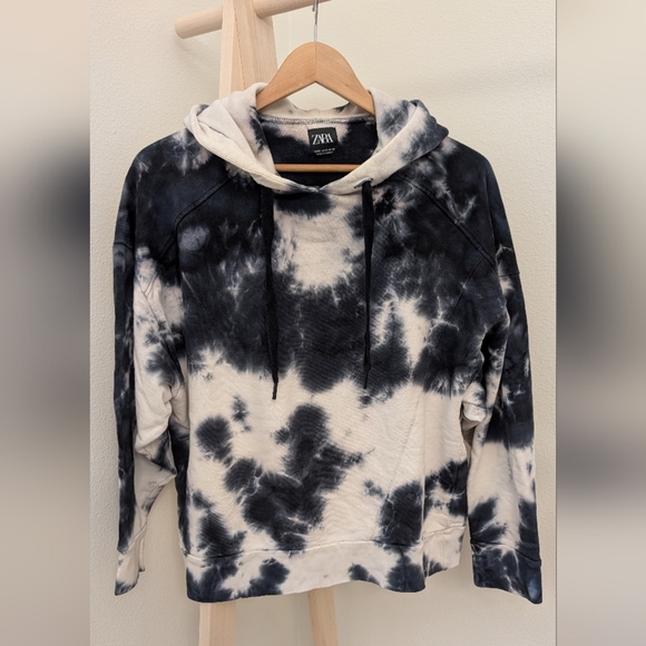 Zara Sweaters - Zara Retro Tie-Dye Hooded Sweatshirt In Gray/Black/White